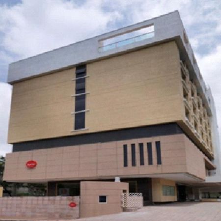 Spree Shivai Hotel Pune Pimpri-Chinchwad Exteriör bild