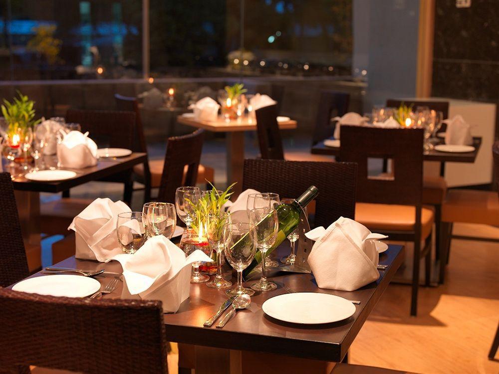 Spree Shivai Hotel Pune Pimpri-Chinchwad Exteriör bild