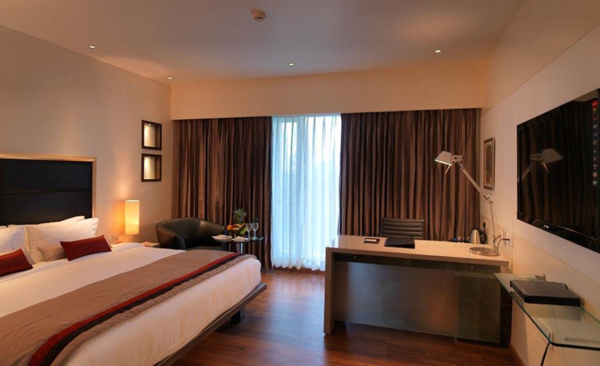 Spree Shivai Hotel Pune Pimpri-Chinchwad Exteriör bild