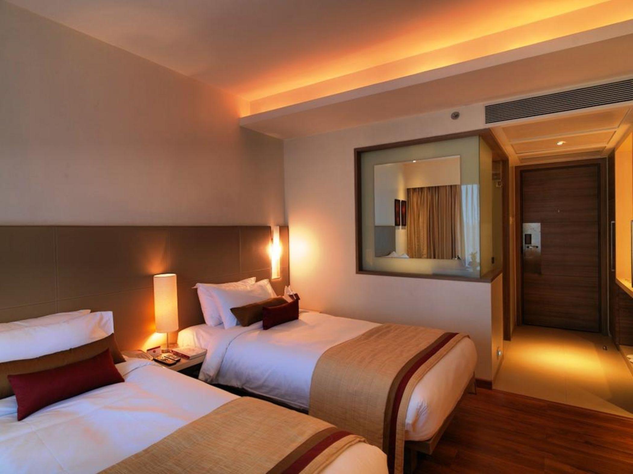 Spree Shivai Hotel Pune Pimpri-Chinchwad Exteriör bild