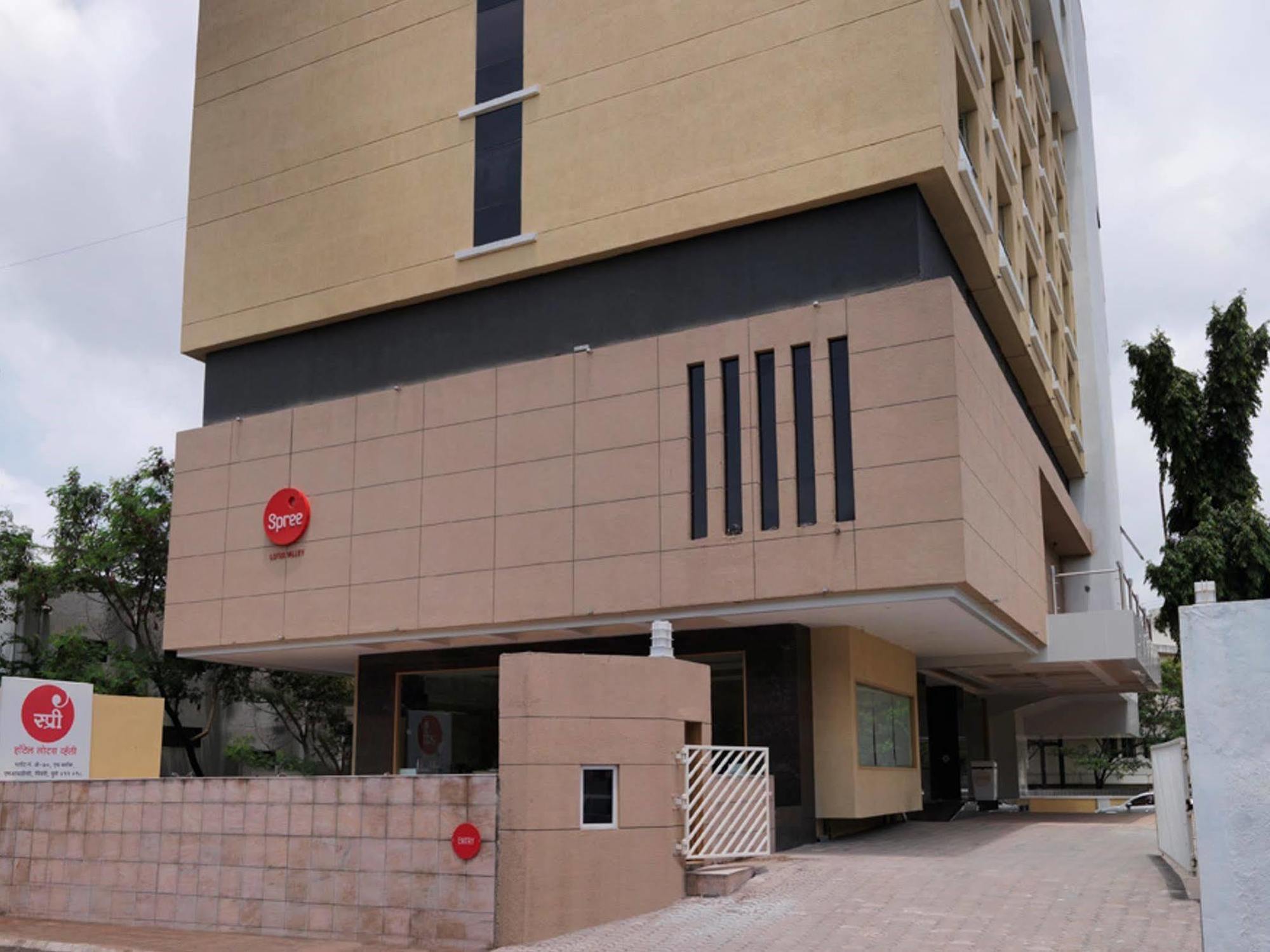 Spree Shivai Hotel Pune Pimpri-Chinchwad Exteriör bild
